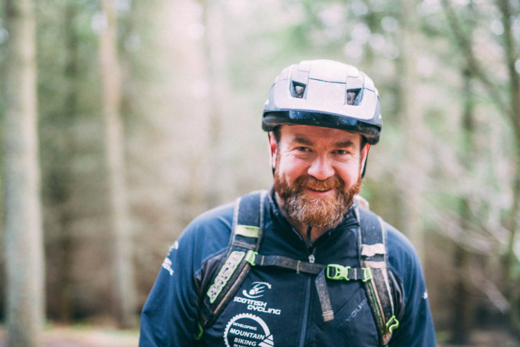 https://images.singletracks.com/blog/wp-content/uploads/2019/04/DMBIS-TCOYT-Trev-Worsey-Punchy-3864-750x500.jpg